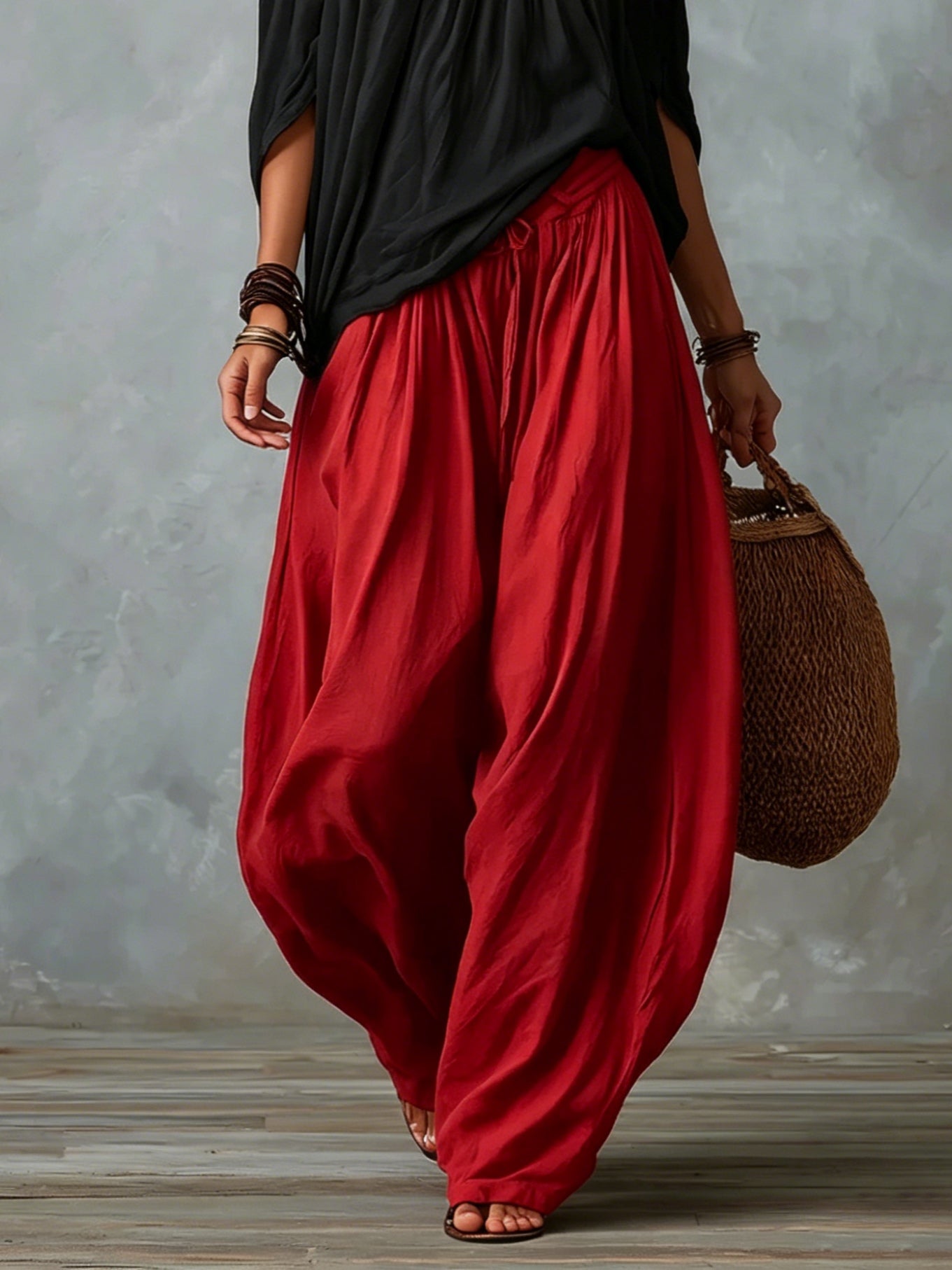 Mara — Robe épaules dénudées noire et rouge