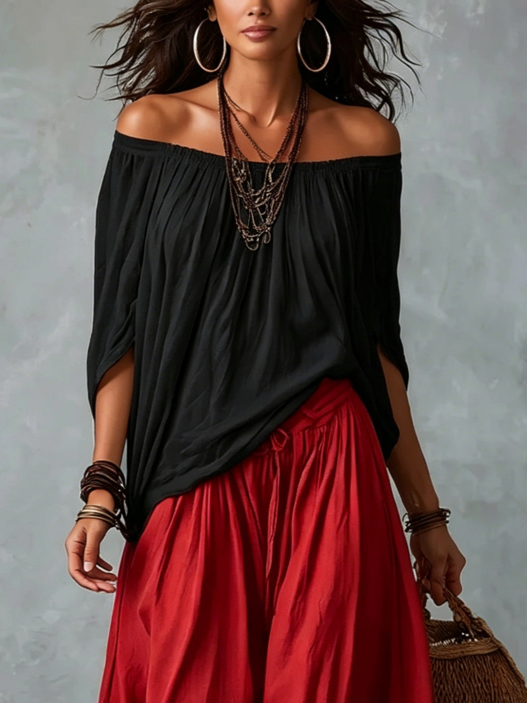 Mara — Robe épaules dénudées noire et rouge