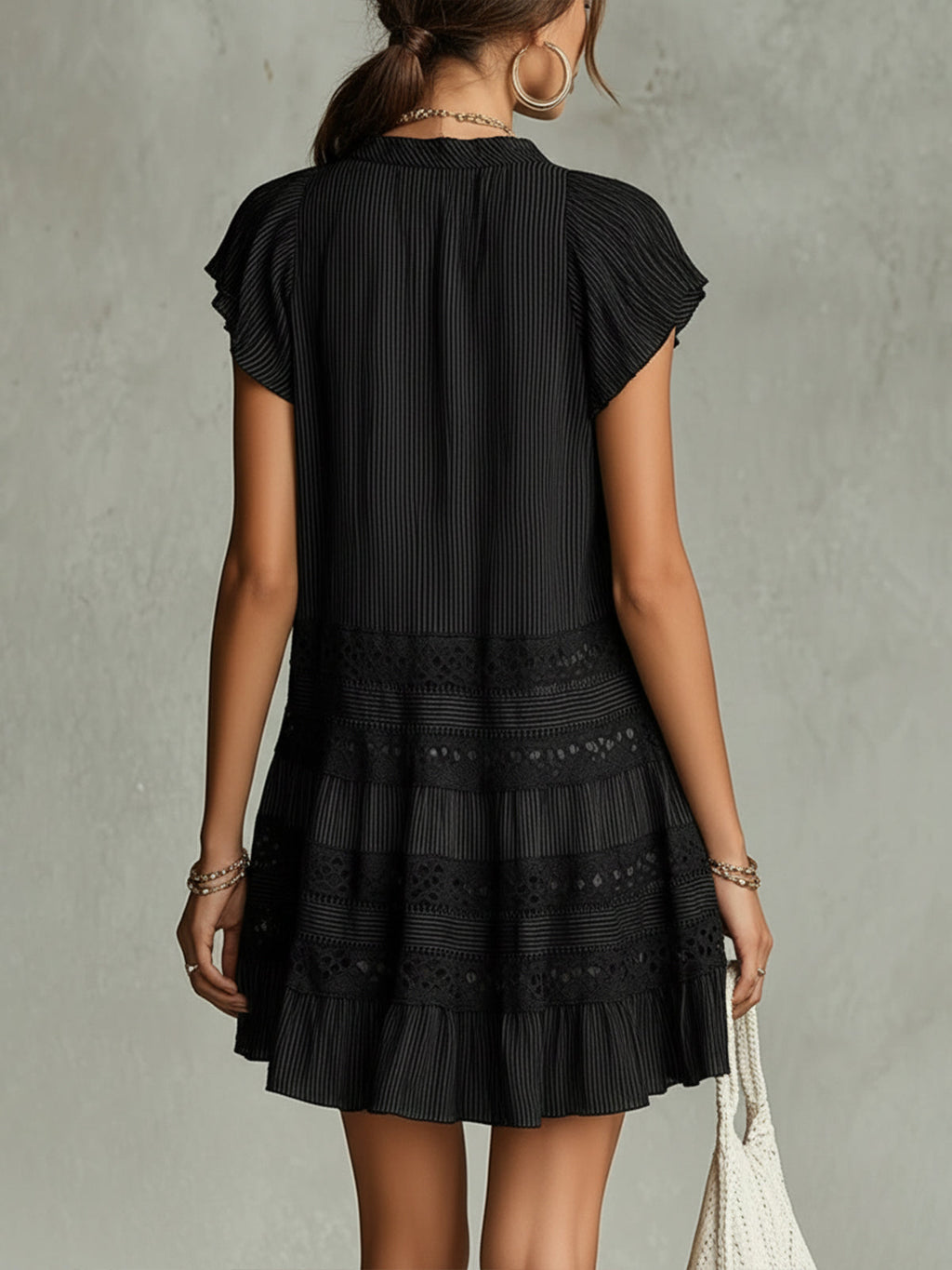 Robe Mini en Chiffon Rayé à Volants et Dentelle
